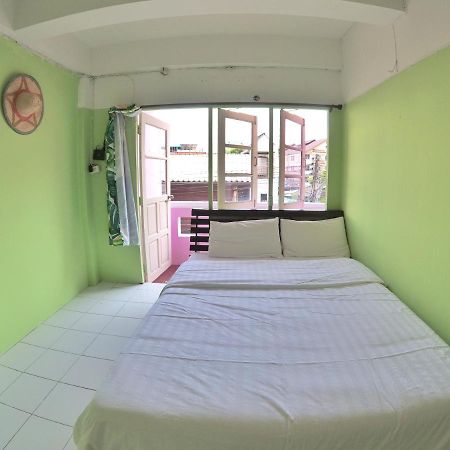Better House 佰特客栈 Aparthotel Chiang Mai Esterno foto